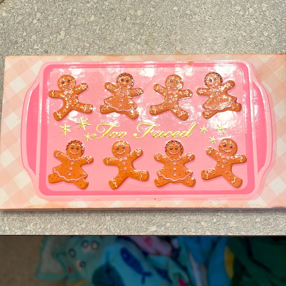 Too Faced Ginger Snap pallet. Never used.